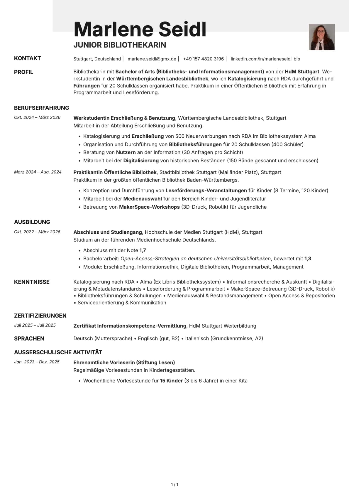 Junior Bibliothekar resume example
