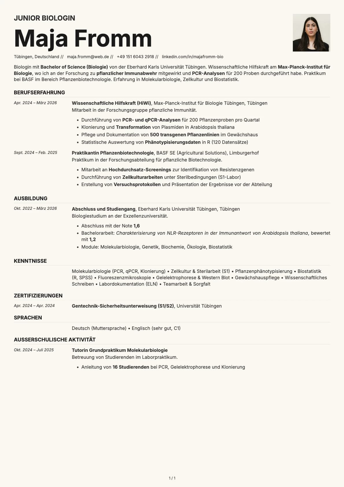 Junior Biologe resume example