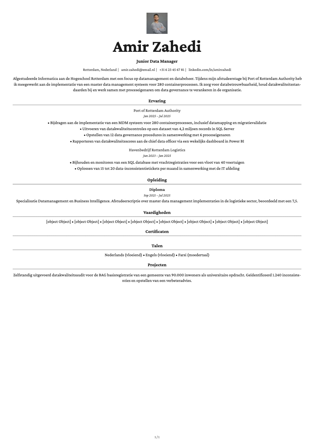 Junior Data Manager resume example