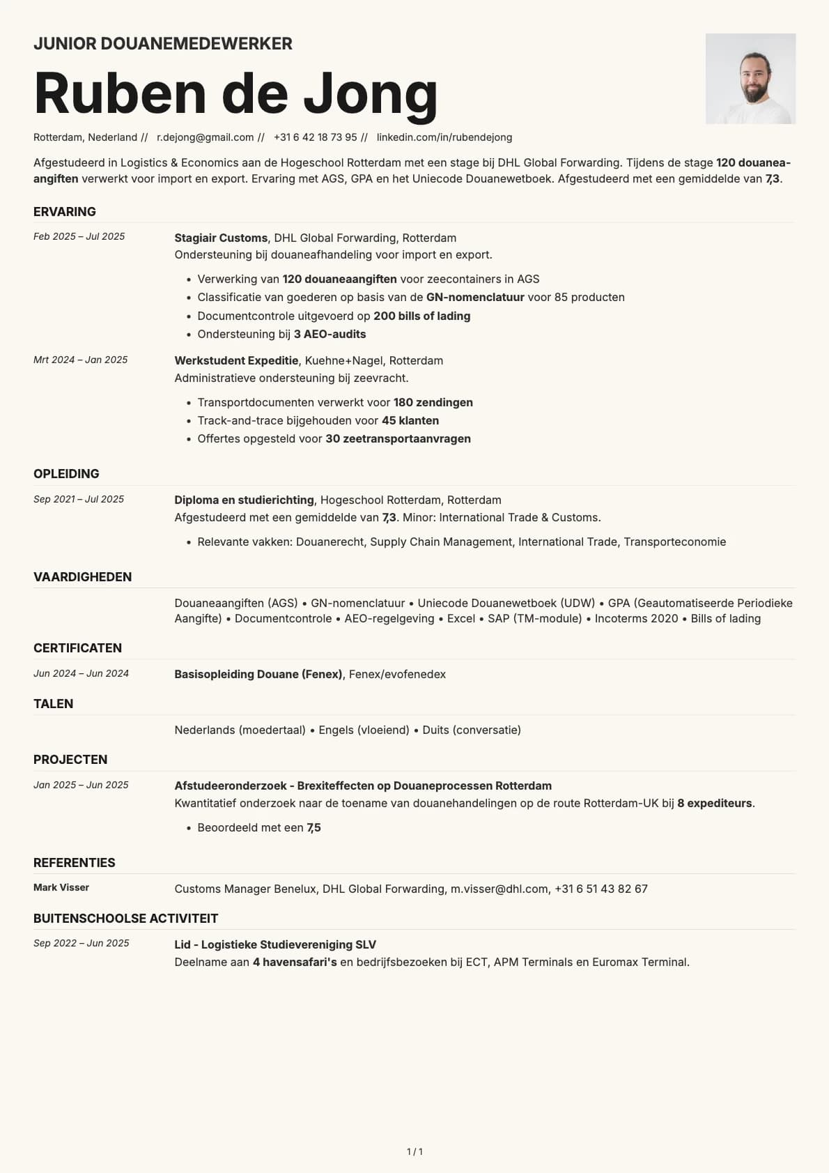 Junior Douanemedewerker resume example