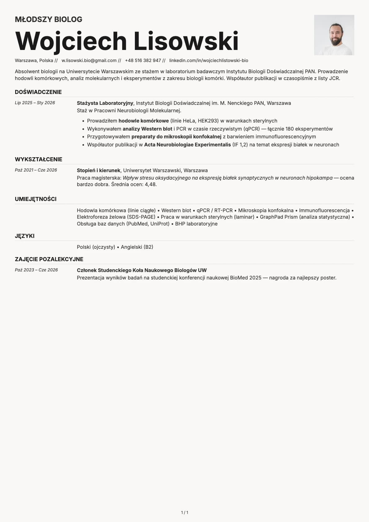 Mlodszy Biolog resume example