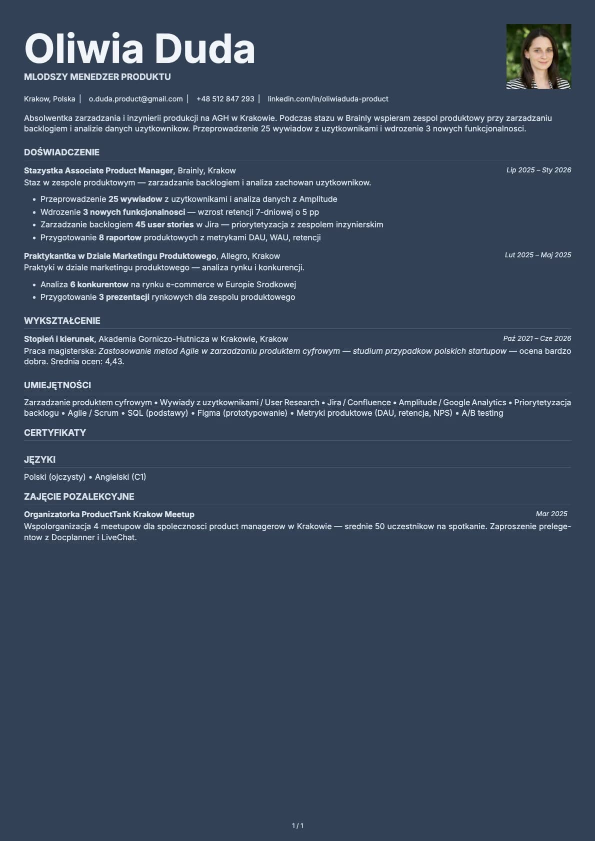 Mlodszy Menedzer Produktu resume example