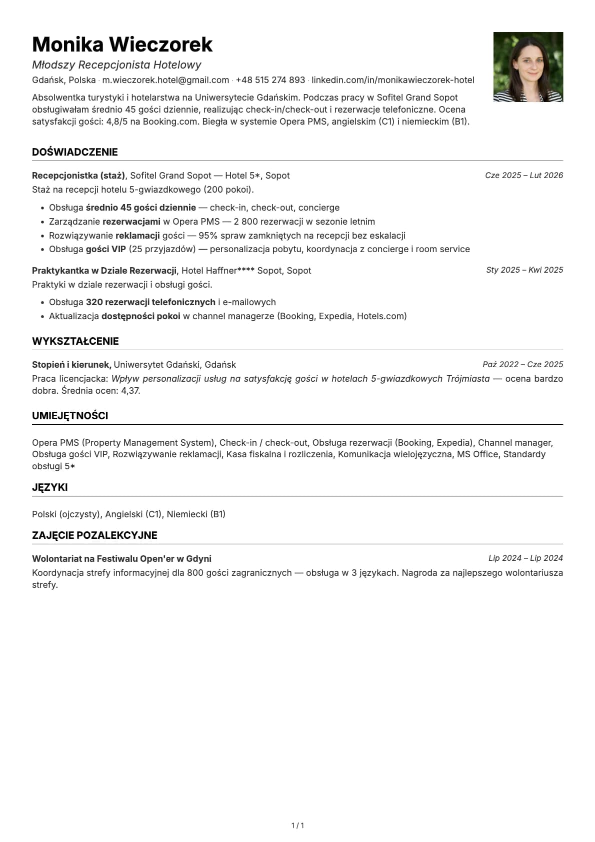 Mlodszy Recepcjonista Hotelowy resume example
