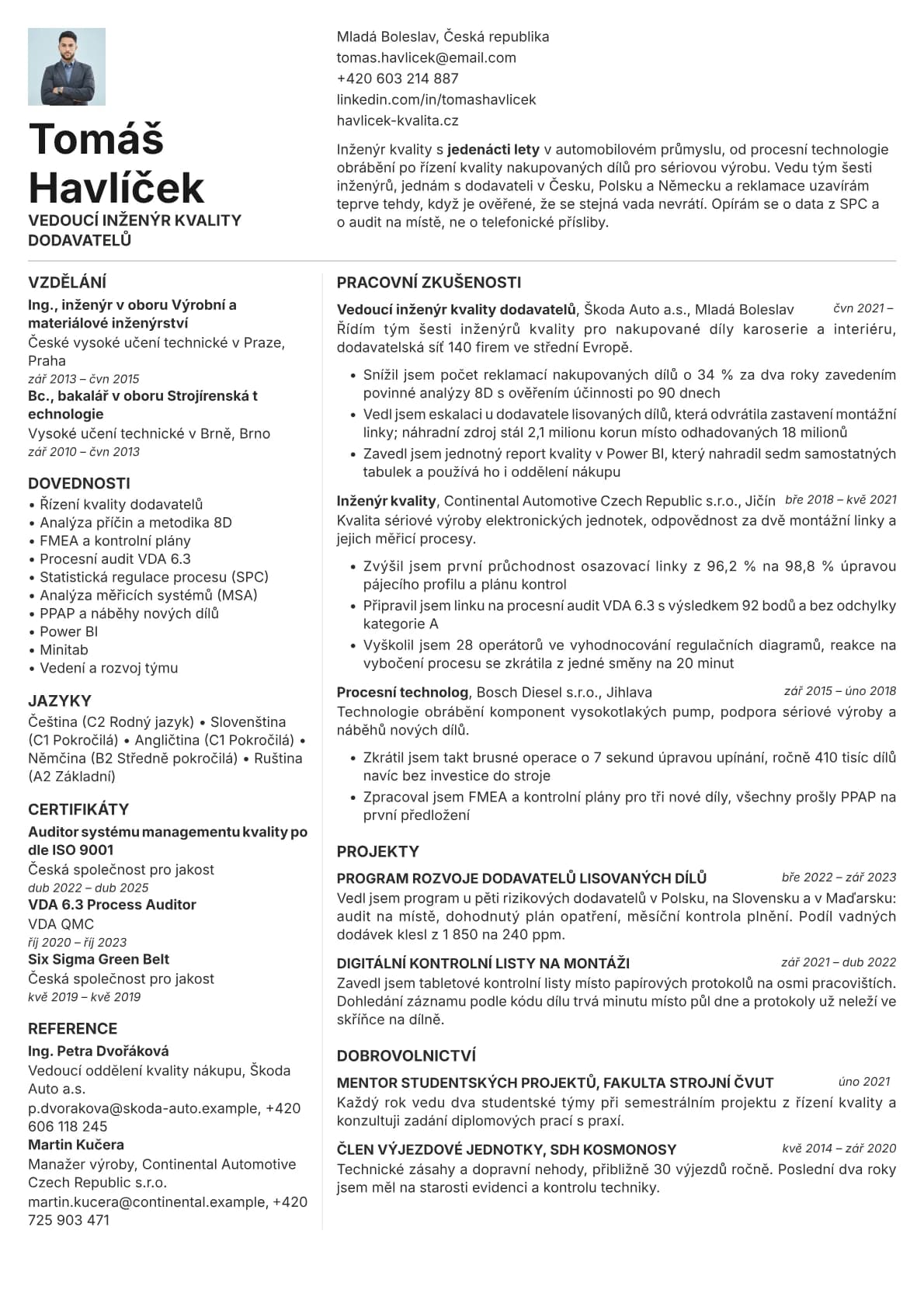 Obsidian Photo resume template preview