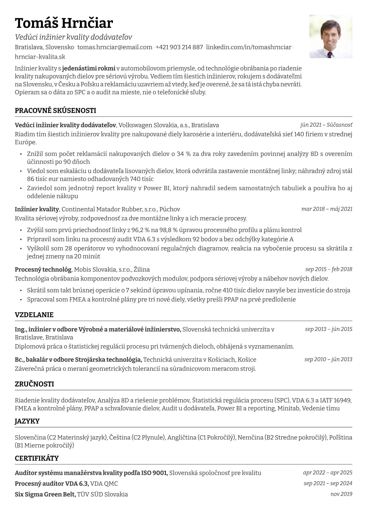 Emerald Photo resume template preview