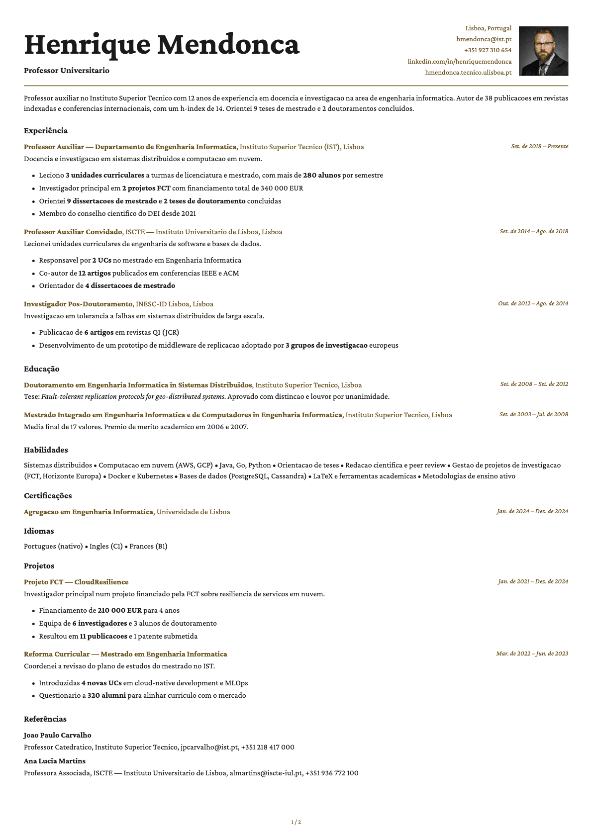 Professor Universitário resume example
