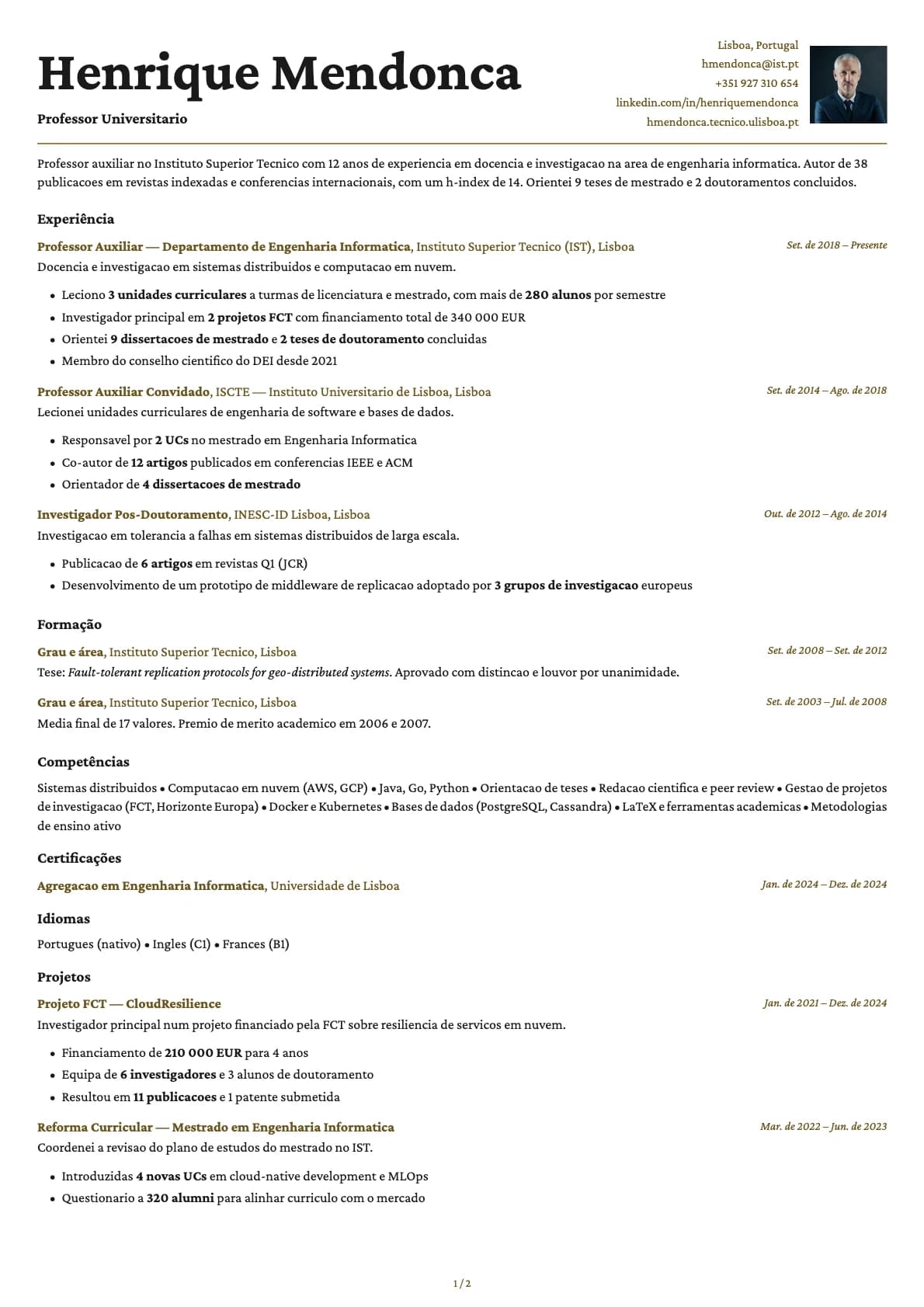 Professor Universitário resume example
