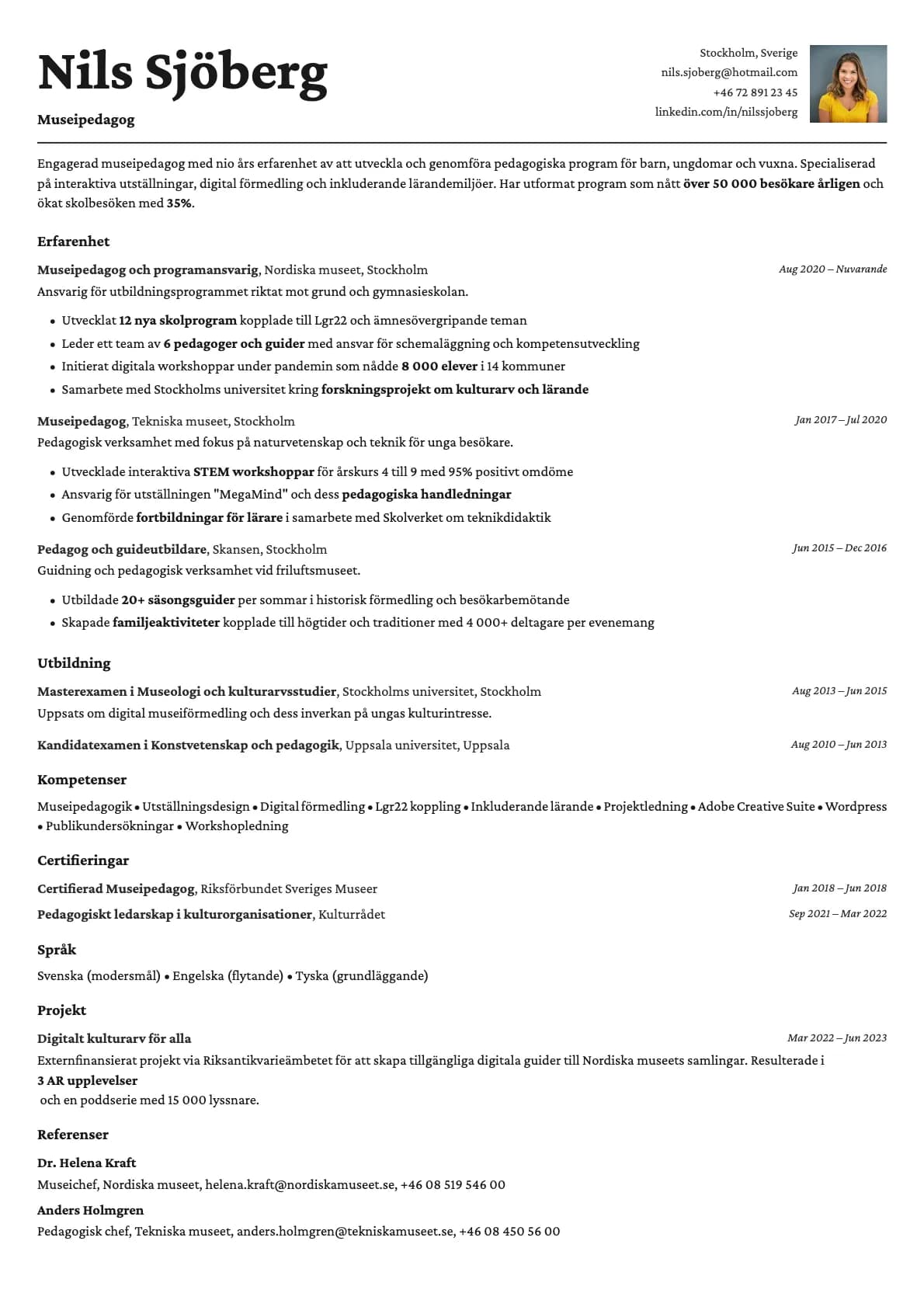 Cobalt Photo resume template preview