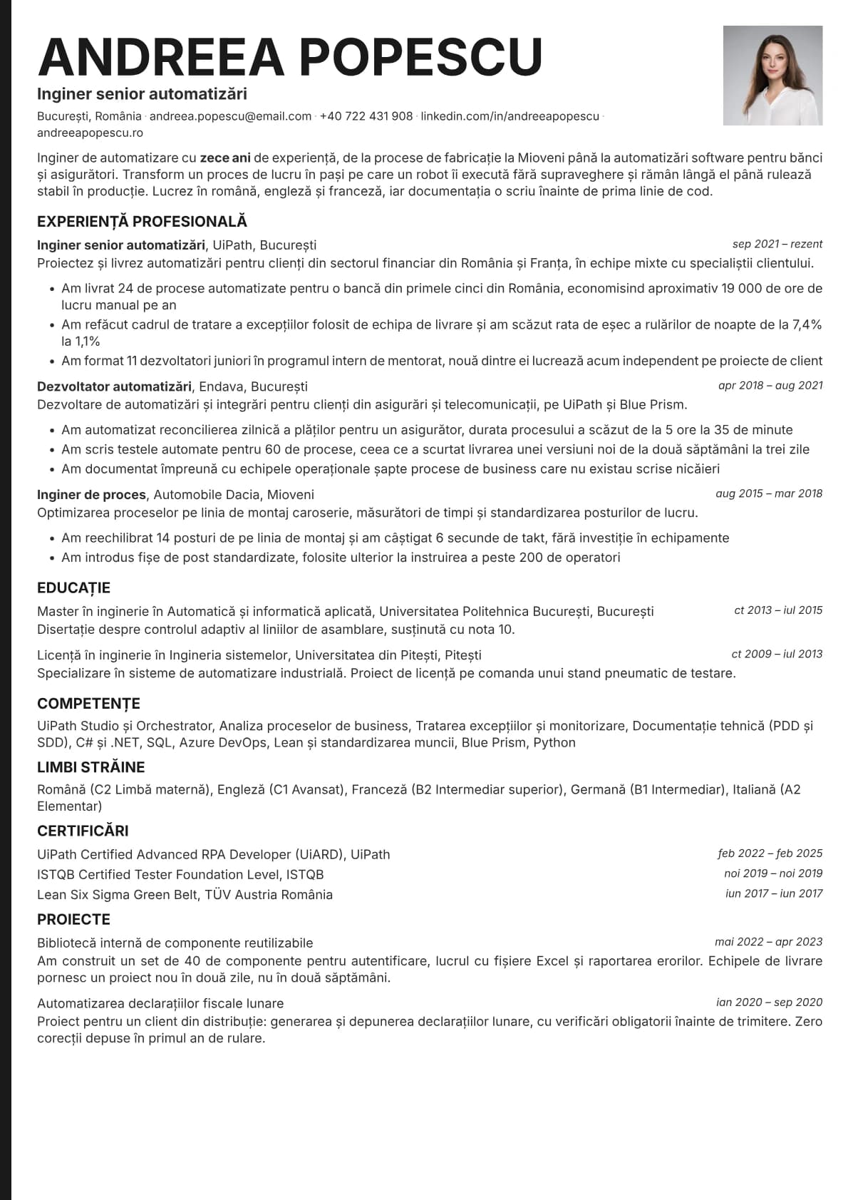 Bold Edge Photo resume template preview